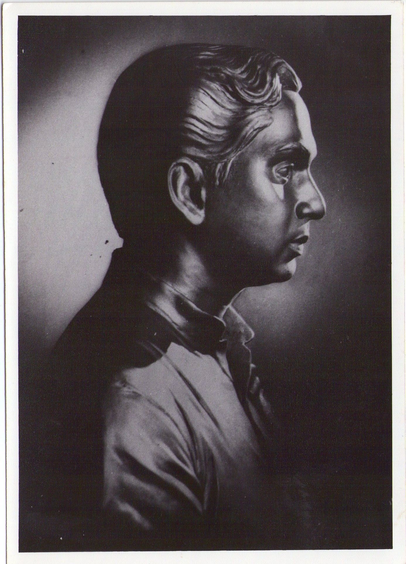 ANR bust, finished bronze, profile view